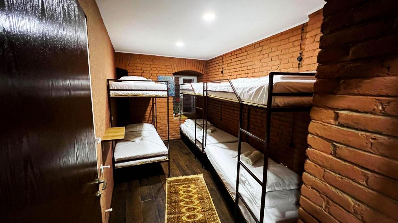 Hostel Pirosmani Тбилиси Экстерьер фото