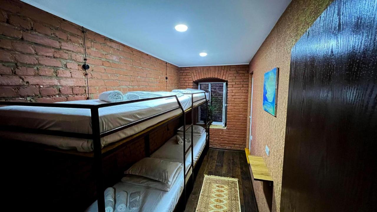 Hostel Pirosmani Тбилиси Экстерьер фото