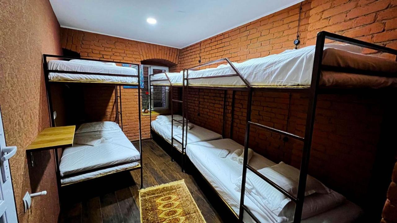 Hostel Pirosmani Тбилиси Экстерьер фото