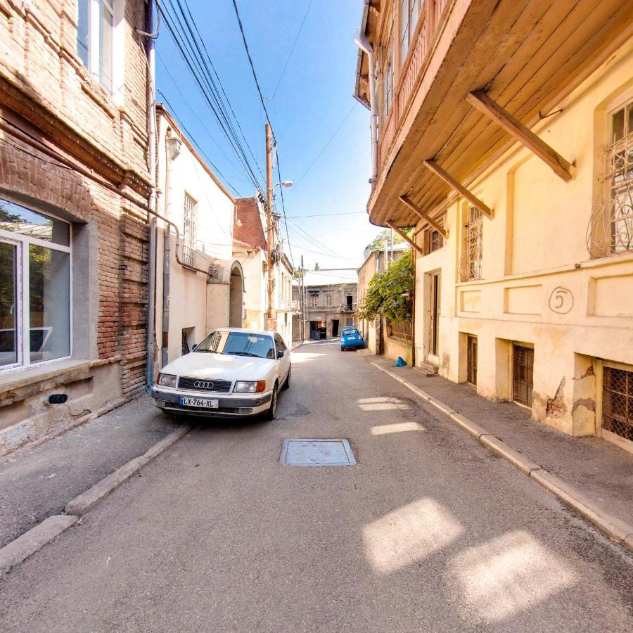 Hostel Pirosmani Тбилиси Экстерьер фото